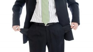 Declinul Salariilor și Impactul Asupra Pieței Muncii în România: O Analiză Detaliată