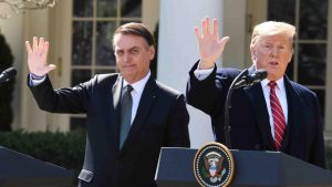 Impactul politic al deciziilor lui Donald Trump: O analiză profundă asupra suveranității economice