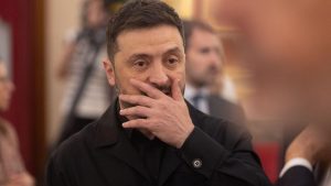 Protestele din Kiev: O reacție a cetățenilor la demisia ministrului Apărării și impactul asupra stabilității naționale