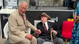 Întâlniri intergeneraționale: Regele Charles și veteranul de 104 ani – O discuție despre viață, vârstnicie și umanitate