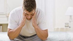 Declinul testosteronului: O privire asupra schimbărilor biologice și culturale ale bărbaților moderni
