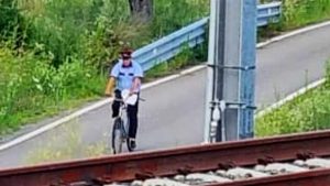 CFR confirmă legalitatea transportului bicicletelor și telefoanelor mobile în trenuri: Implicații și perspective