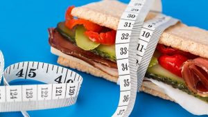 De la mituri culinare la adevăruri științifice: O explorare a concepțiilor greșite despre alimentație