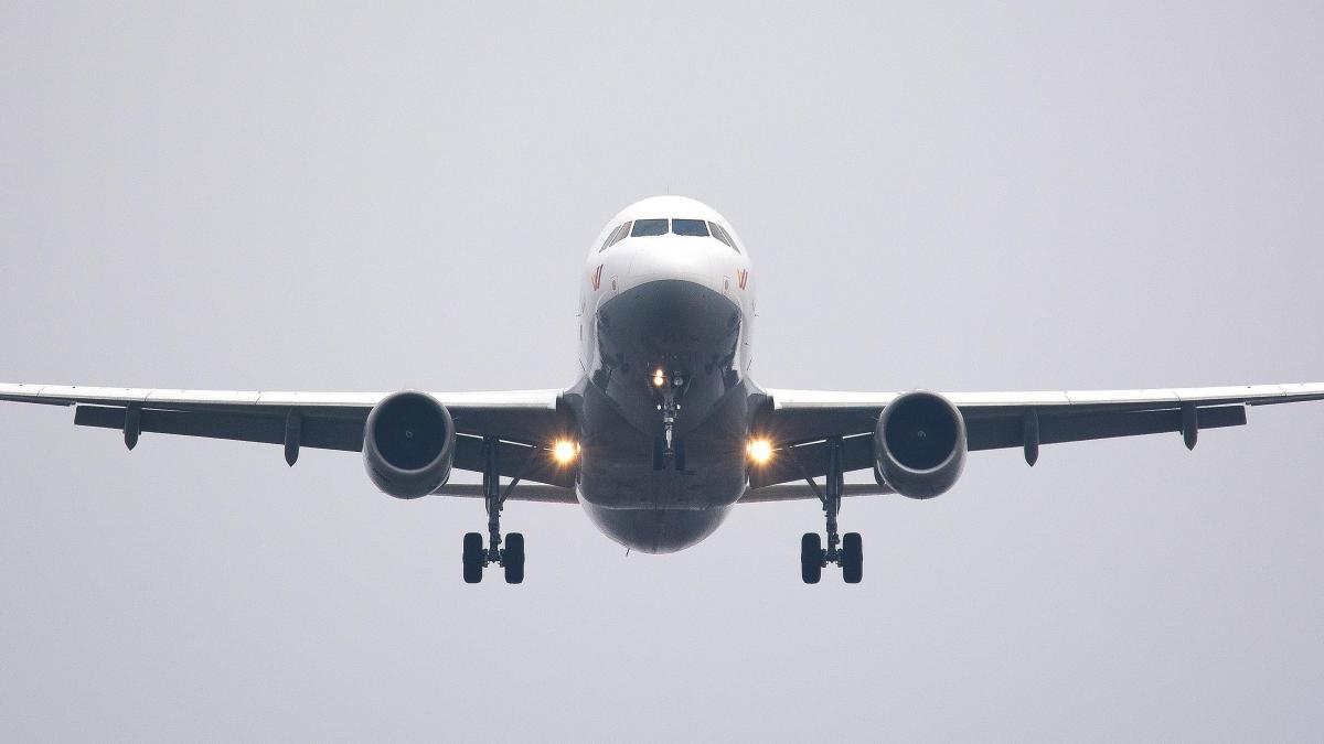 Profituri Record și Turbulențe Geopolitice: O Analiză Profundă a Transformărilor din Industria Aeronautică