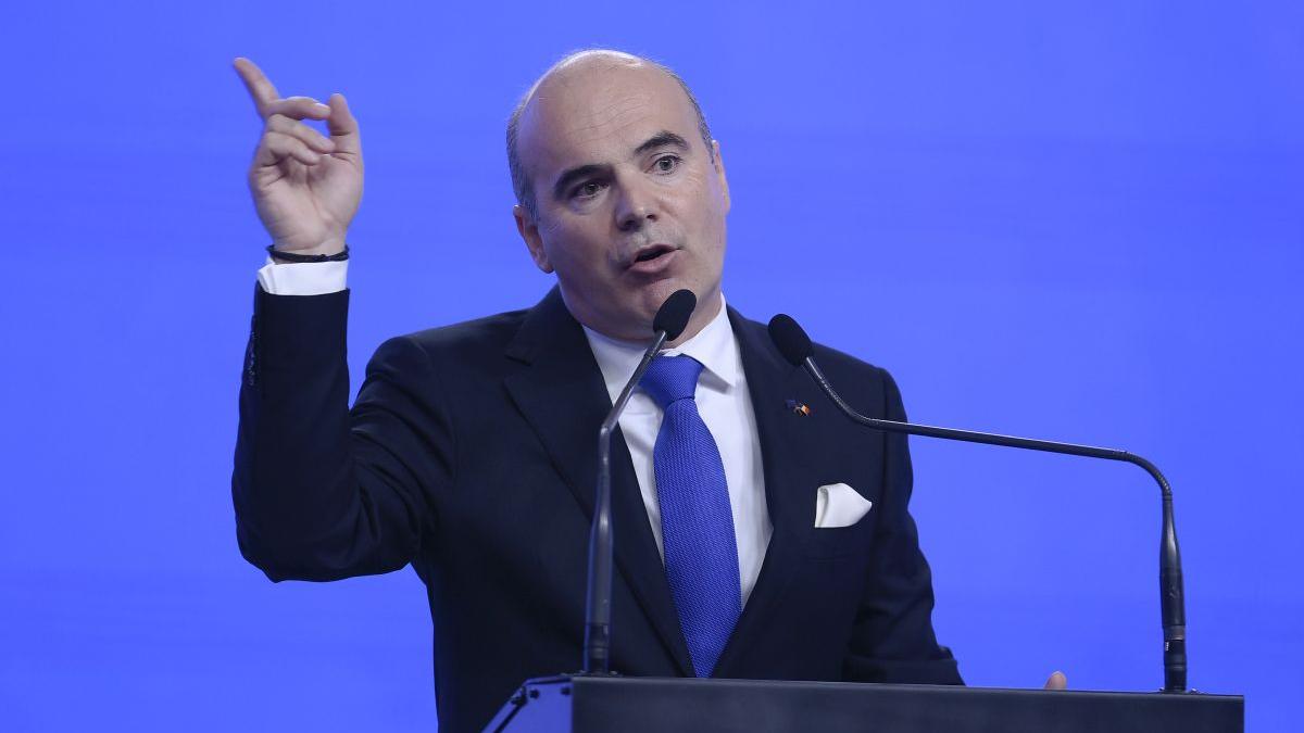 Rareș Bogdan îl critică dur pe Bolojan: Viziunea îngustă și impactul asupra economiei locale
