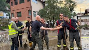 Raed Arafat în Prahova: Evaluarea Impactului Inundațiilor și Reacția Autorităților
