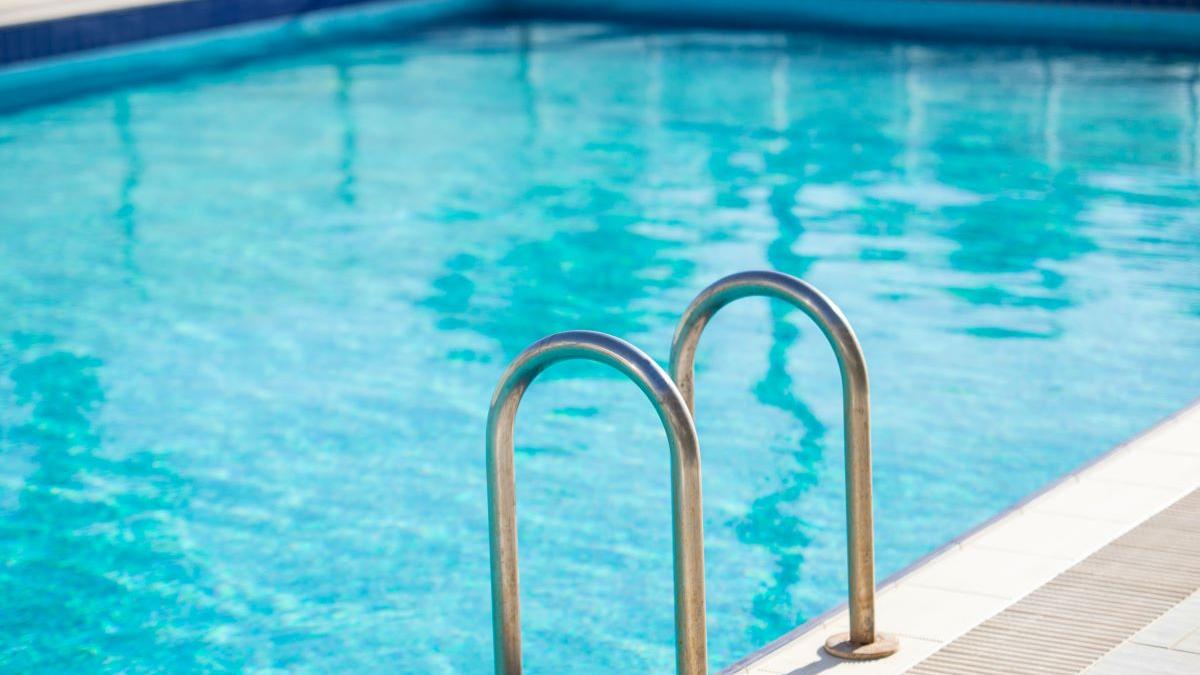 Tragedia evitată: analiza cazului fetiței blocate în sistemul de recirculare al unei piscine din Italia