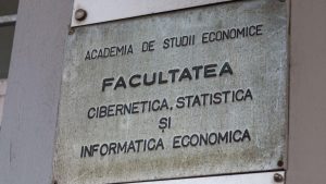 Concurență acerbă la admiterea în facultăți: Mii de tineri se luptă pentru locuri bugetate limitate