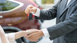 Ghidul complet pentru închirierea unei mașini: 7 verificări esențiale