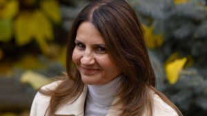 Conflictul Ideologic în Politica Românească: Anca Alexandrescu și Grindeanu în Focul Dezbaterii
