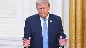 Impactul Tarifului de 50% Impus de Trump: O Analiză a Strategiilor Comerciale și a Repercutiilor Asupra Economiei Globale