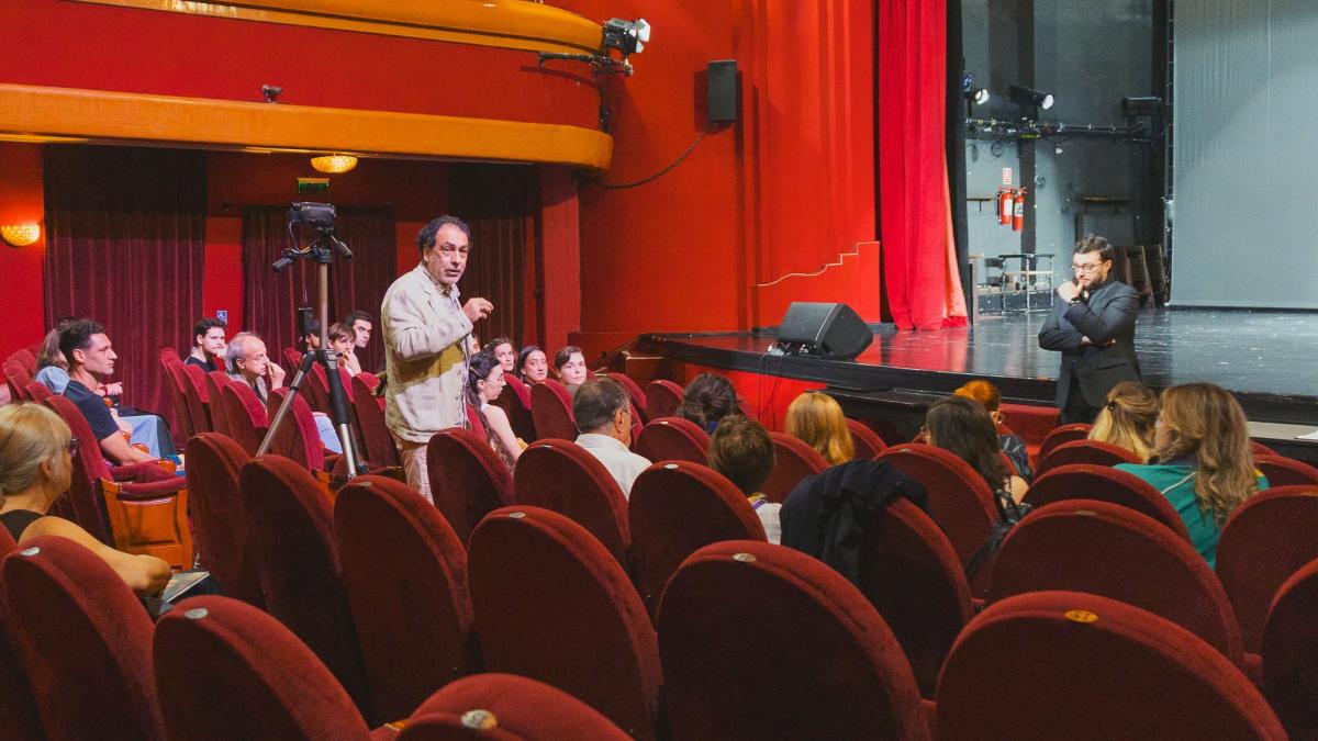 Teatrul Tineretului din Piatra-Neamț: Promotor al Viitorului Artistic prin Tabăra Pre-HOP