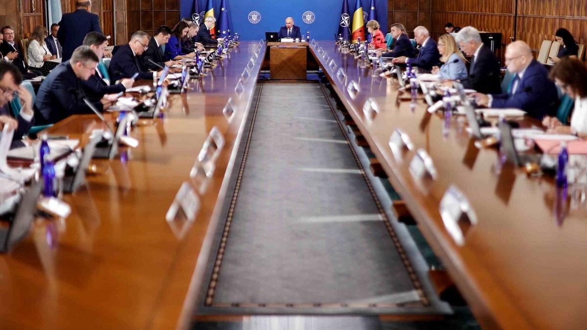 Reforma statului român: O privire critică asupra schimbărilor administrative și impactul lor asupra societății