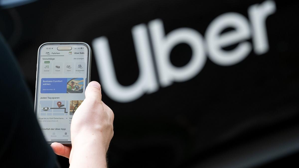 Refuzul curselor Uber pentru patru pasageri: O analiză a regulilor și impactului asupra utilizatorilor